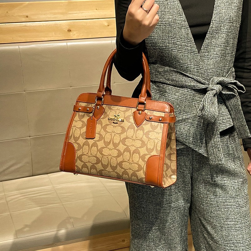 Classic Elegant Crossbody Bag  - Women Bags Premium Brands recension och pris