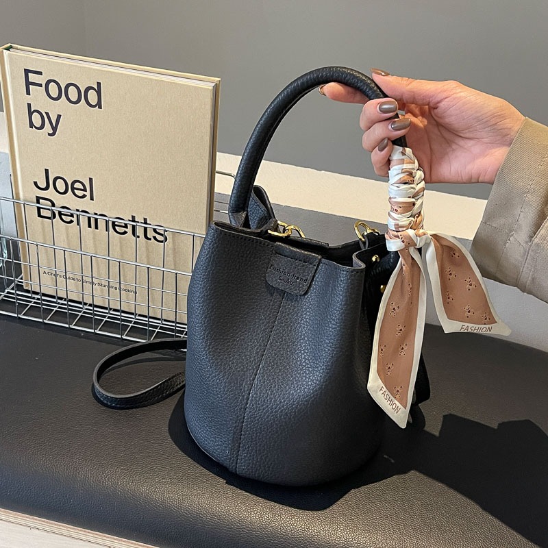 PU Thread Hasp Interior Zipper - Women Bags Discount recension och pris