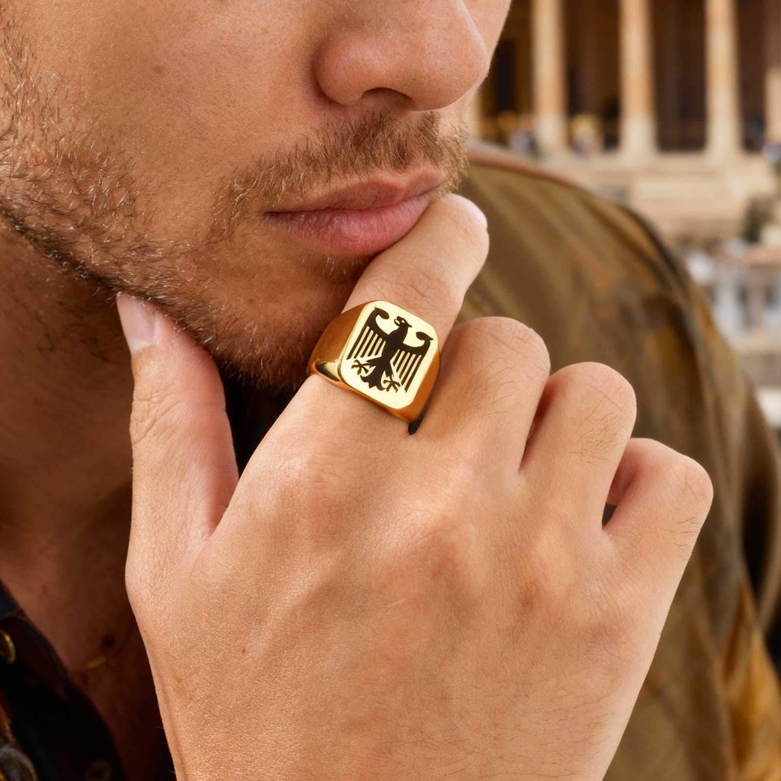 Custom Flying Hawk Eagle Ring  - Women Bags Discount recension och pris